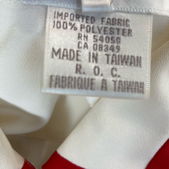 Vintage Collared Button Up Shirt Off-White with Red Accents Size 10 - Picture 9 of 10